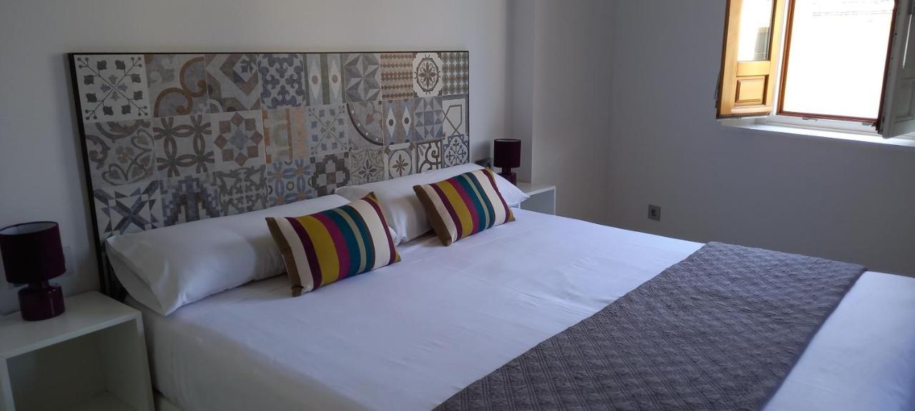 Casa Palacio La Casa Blanca Suites Севилья Экстерьер фото