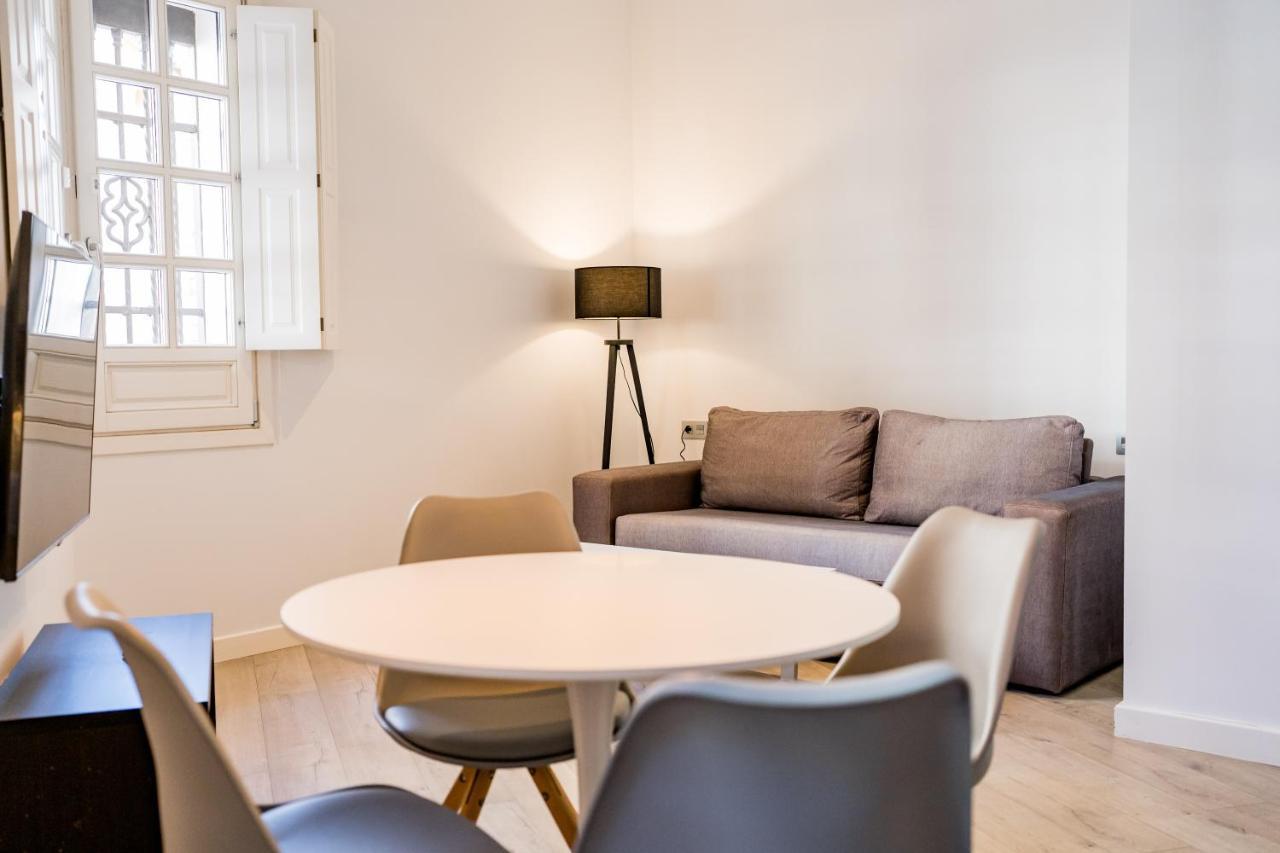 Casa Palacio La Casa Blanca Suites Севилья Экстерьер фото