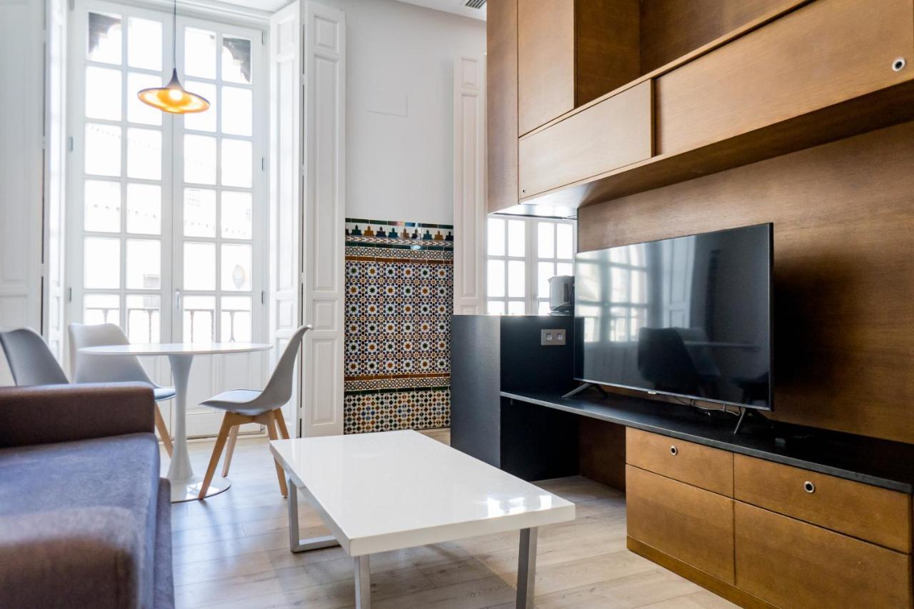 Casa Palacio La Casa Blanca Suites Севилья Экстерьер фото